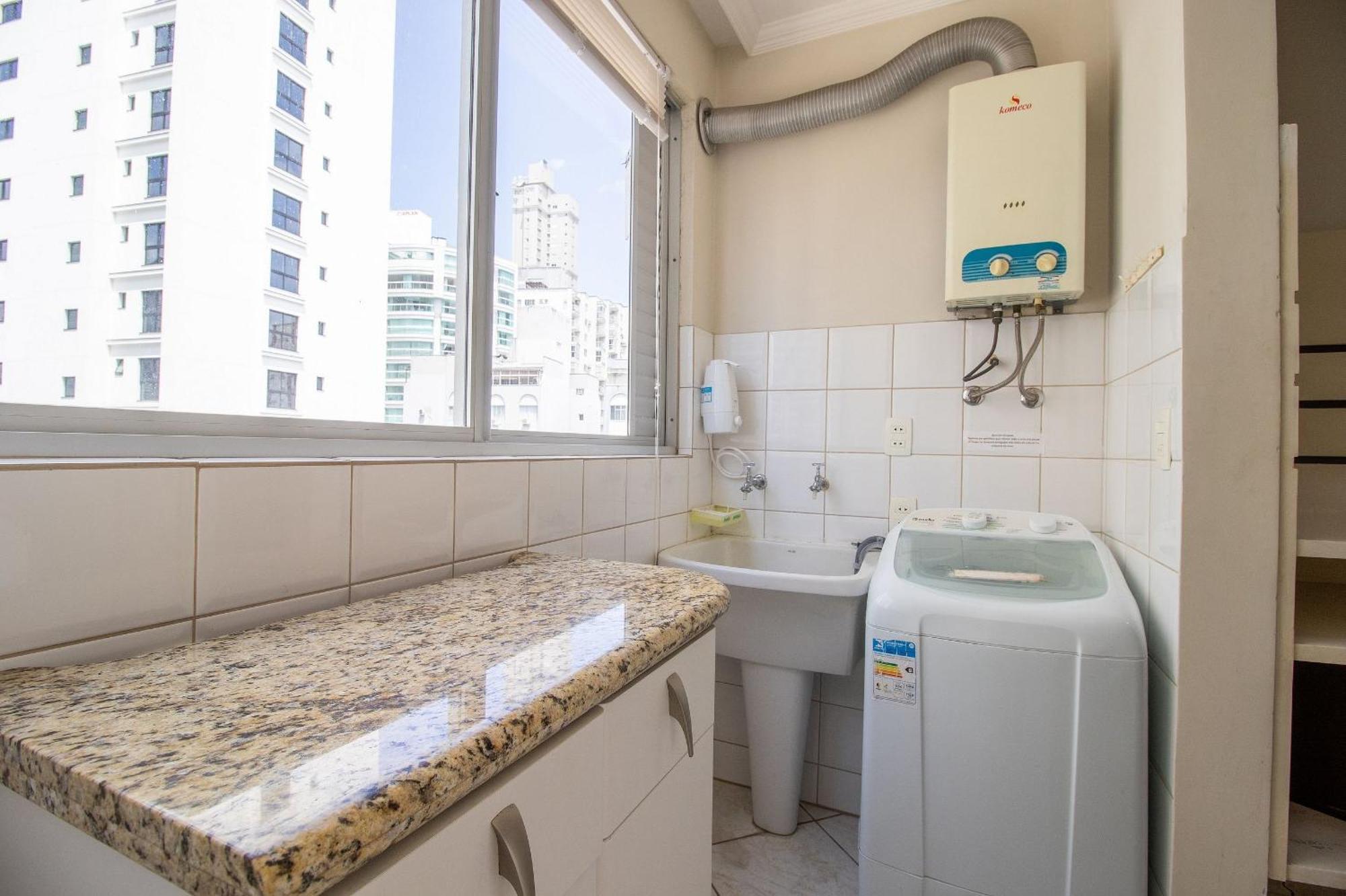 Crm71 - 3 Dorm, Centro, Tv Smart, Garagem, Wi-Fi Lägenhet Balneário Camboriú Exteriör bild